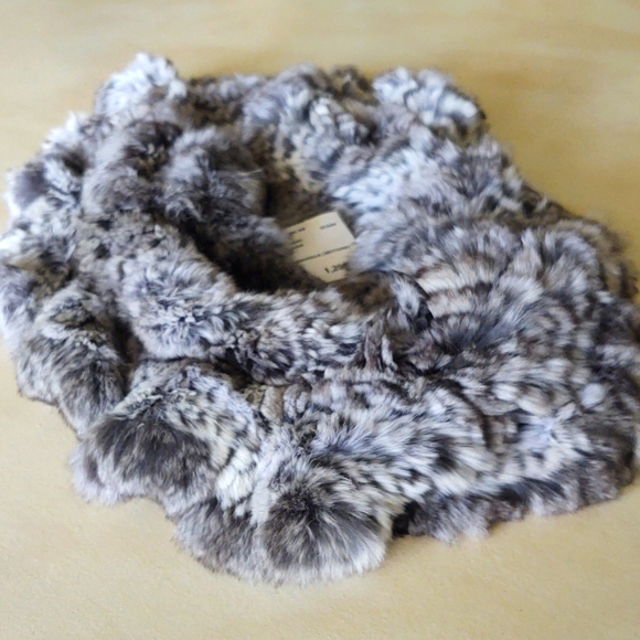 Saks Fifth Avenue Natural Chinchilla Infinity Scarf - Picture 7 of 10